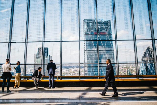 (AI) Perchè un’Azienda dovrebbe lavorare per la propria decarbonizzazione? La parola all’AI